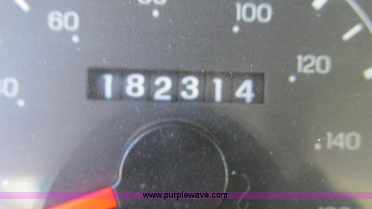 image for item I3127 2000 Ford F250 Super Duty pickup truck