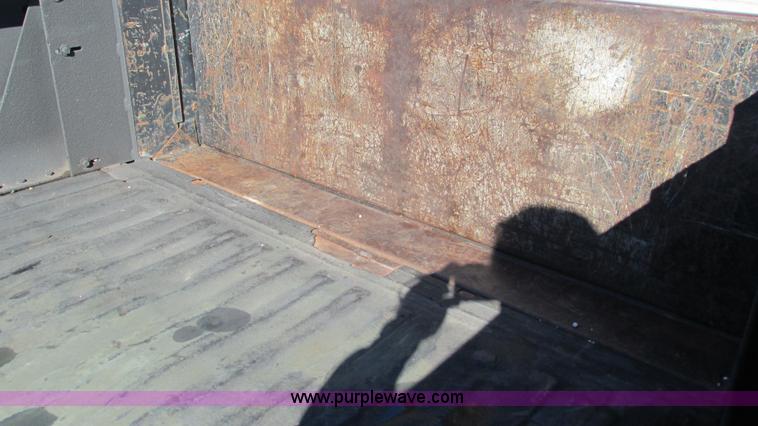 image for item I3127 2000 Ford F250 Super Duty pickup truck