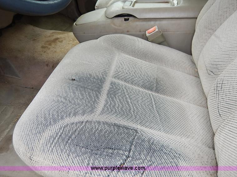 image for item I5159 1996 Chevrolet Silverado 1500 Z71 Ext. Cab  pickup truck