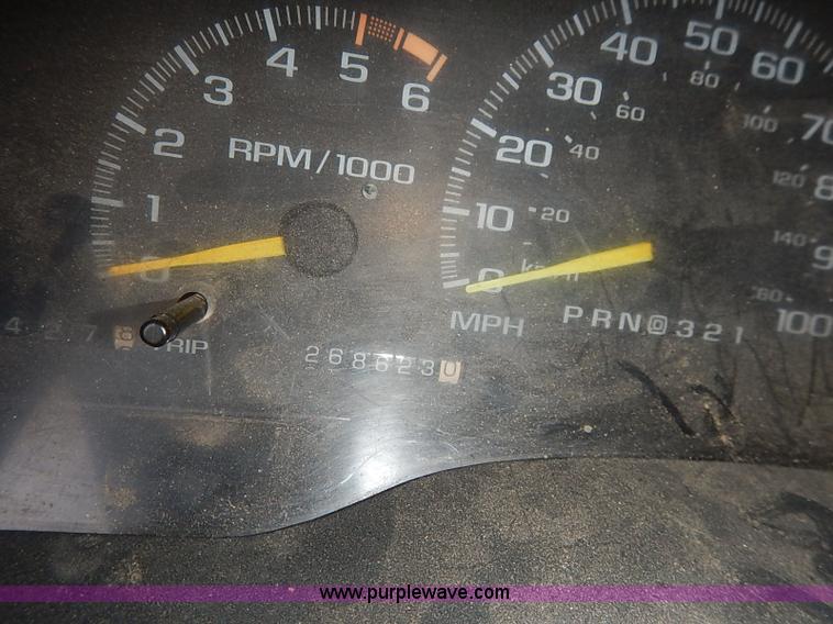 image for item I5159 1996 Chevrolet Silverado 1500 Z71 Ext. Cab  pickup truck