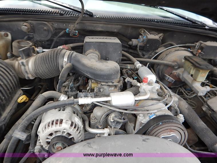 image for item I5159 1996 Chevrolet Silverado 1500 Z71 Ext. Cab  pickup truck