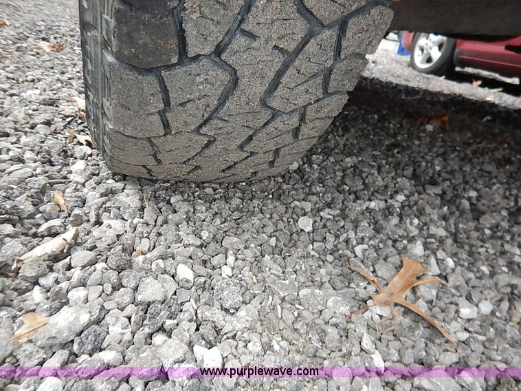 image for item I5159 1996 Chevrolet Silverado 1500 Z71 Ext. Cab  pickup truck