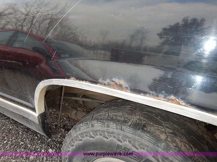 image for item I5159 1996 Chevrolet Silverado 1500 Z71 Ext. Cab  pickup truck