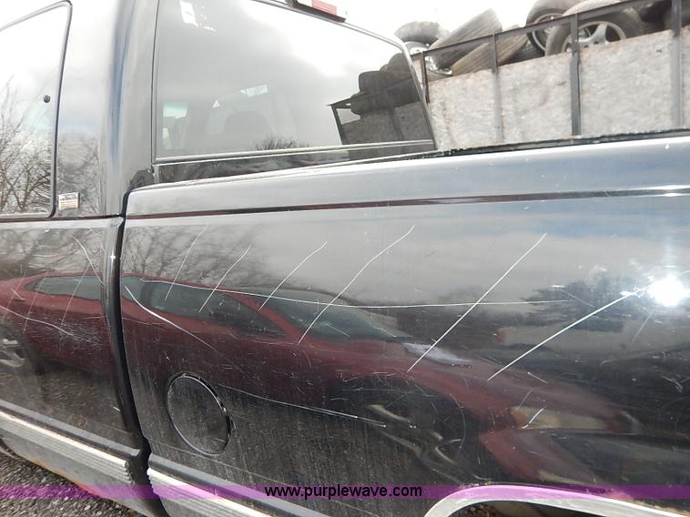 image for item I5159 1996 Chevrolet Silverado 1500 Z71 Ext. Cab  pickup truck