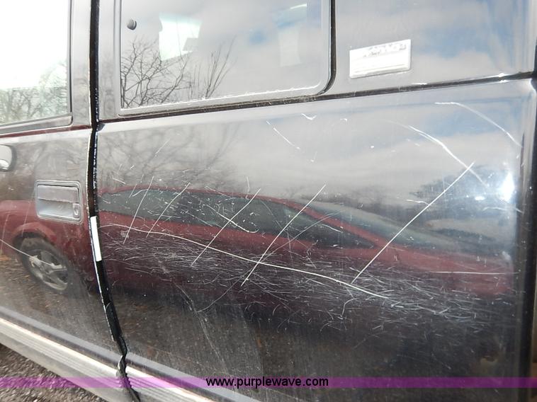 image for item I5159 1996 Chevrolet Silverado 1500 Z71 Ext. Cab  pickup truck