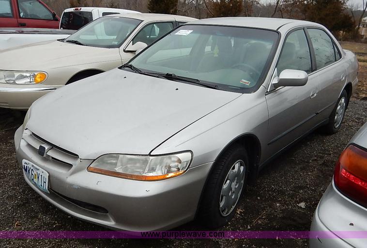 image for item I5162 1998 Honda Accord LX