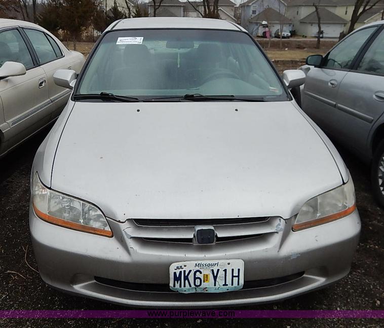 image for item I5162 1998 Honda Accord LX