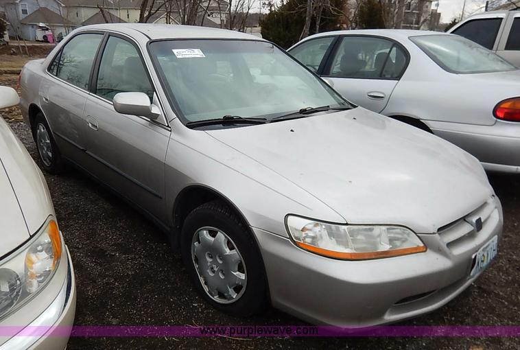 image for item I5162 1998 Honda Accord LX