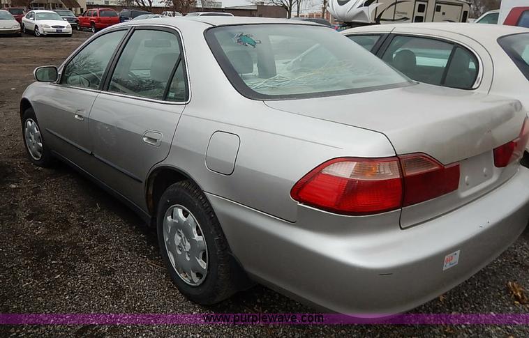 image for item I5162 1998 Honda Accord LX