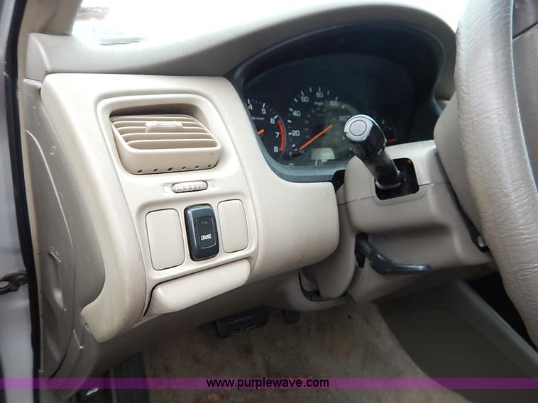 image for item I5162 1998 Honda Accord LX