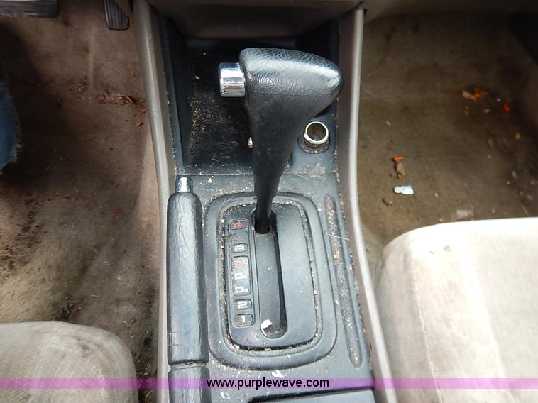 image for item I5162 1998 Honda Accord LX