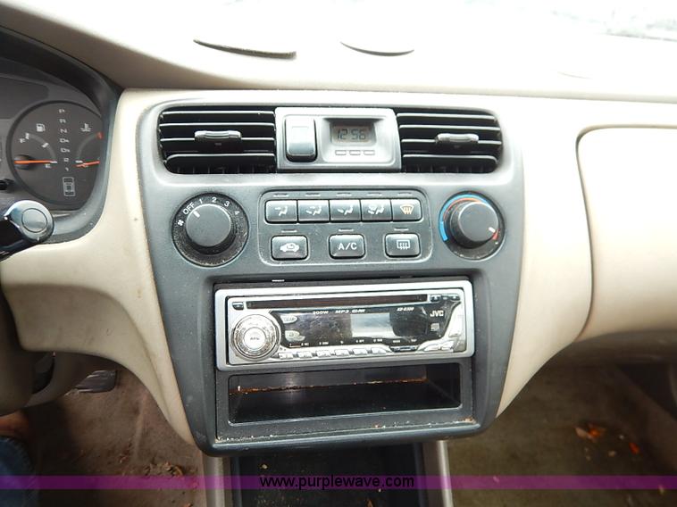 image for item I5162 1998 Honda Accord LX