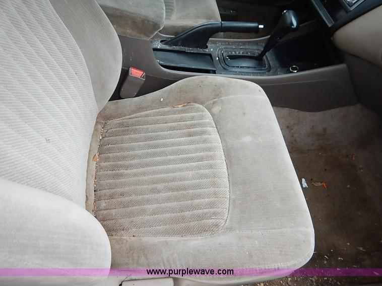 image for item I5162 1998 Honda Accord LX