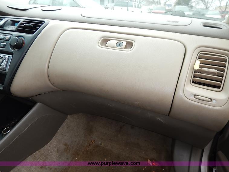 image for item I5162 1998 Honda Accord LX