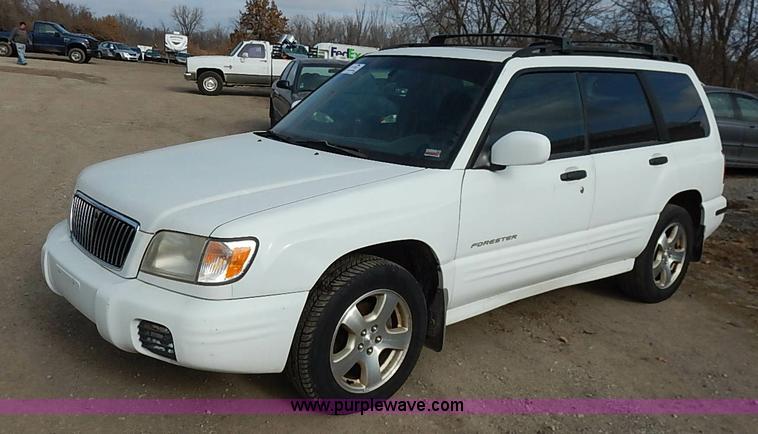 image for item I5174 2001 Subaru Forester S SUV