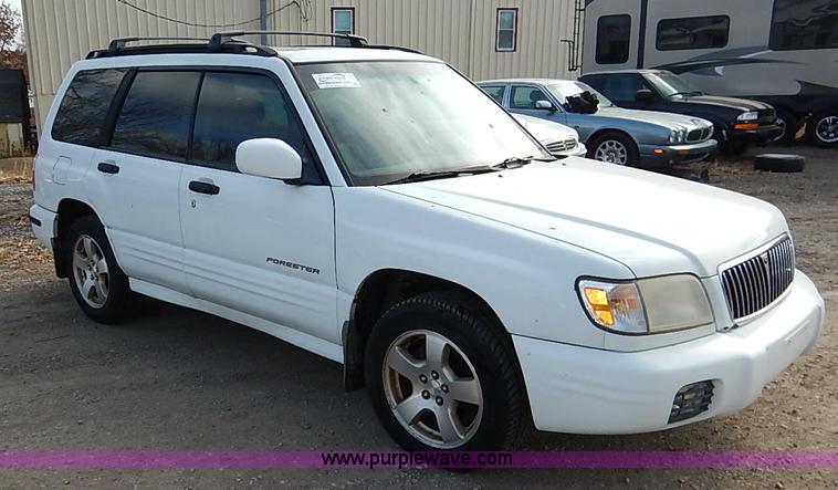 image for item I5174 2001 Subaru Forester S SUV