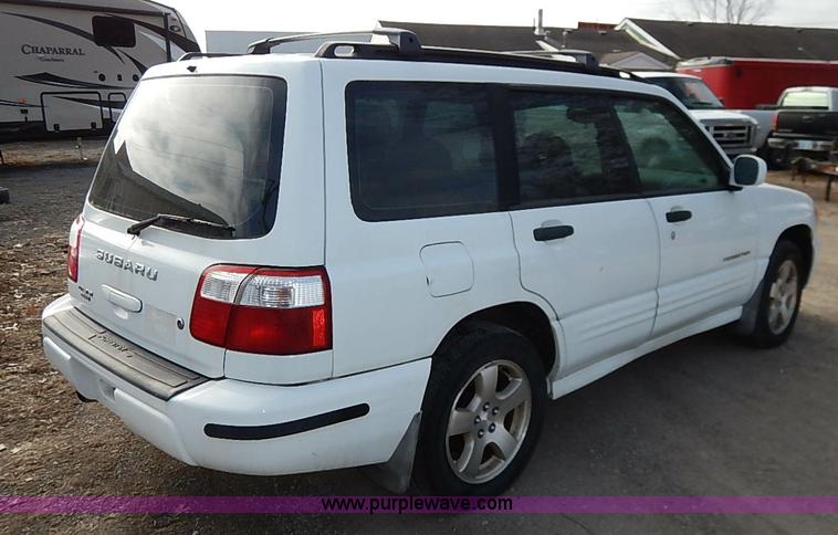 image for item I5174 2001 Subaru Forester S SUV