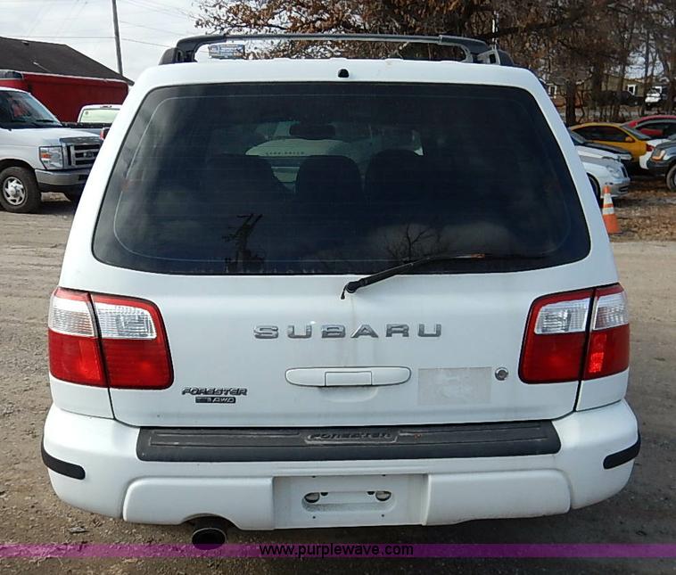 image for item I5174 2001 Subaru Forester S SUV