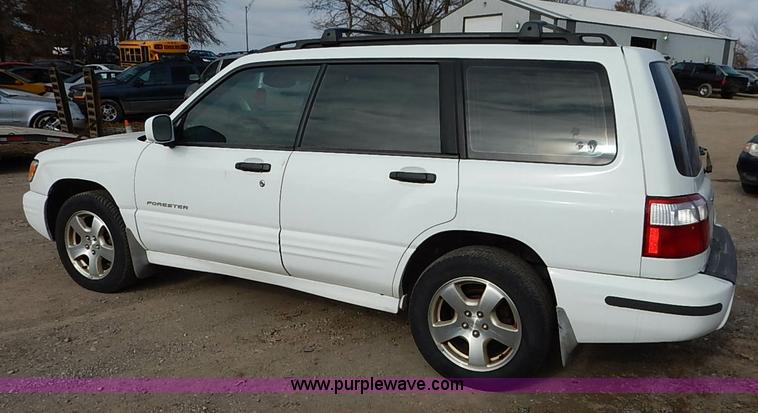 image for item I5174 2001 Subaru Forester S SUV