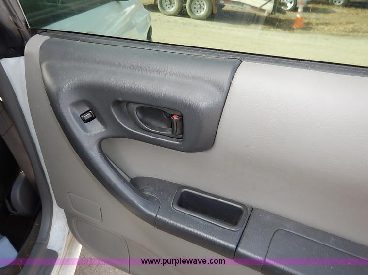 image for item I5174 2001 Subaru Forester S SUV