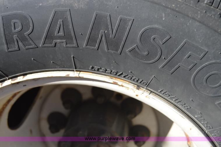 image for item I6858 2007 Ford Econoline E450 Starcraft bus