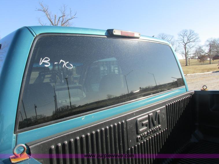 image for item I8807 1997 Chevrolet 1500 Ext. Cab pickup truck