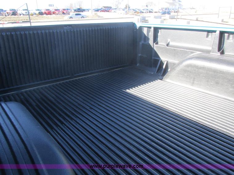 image for item I8807 1997 Chevrolet 1500 Ext. Cab pickup truck