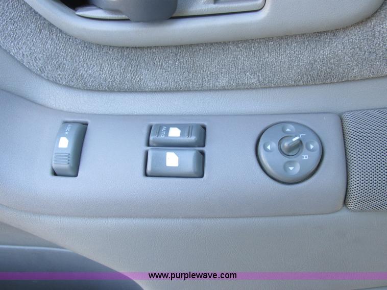 image for item I8807 1997 Chevrolet 1500 Ext. Cab pickup truck