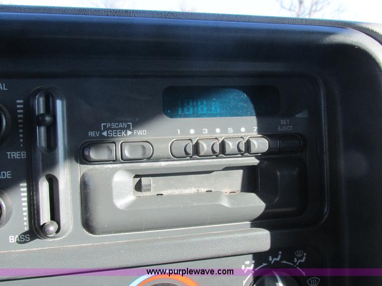 image for item I8807 1997 Chevrolet 1500 Ext. Cab pickup truck