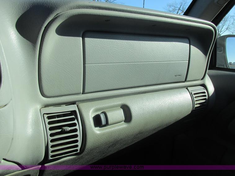 image for item I8807 1997 Chevrolet 1500 Ext. Cab pickup truck