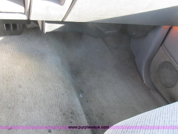 image for item I8807 1997 Chevrolet 1500 Ext. Cab pickup truck