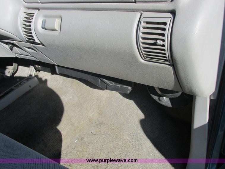 image for item I8807 1997 Chevrolet 1500 Ext. Cab pickup truck