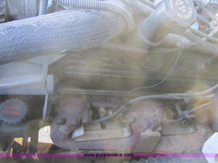 image for item I8807 1997 Chevrolet 1500 Ext. Cab pickup truck