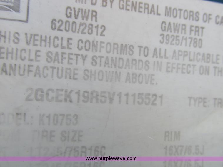 image for item I8807 1997 Chevrolet 1500 Ext. Cab pickup truck