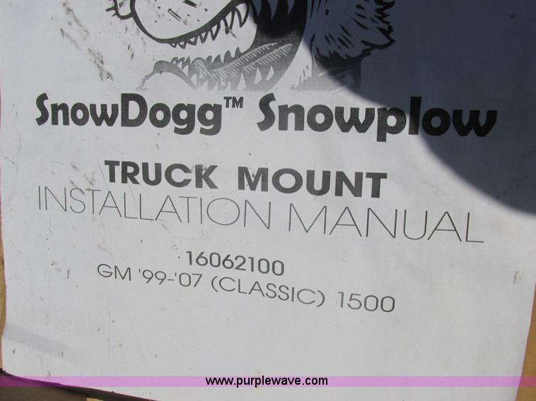 image for item I8810 Snow Dogg 90"W snow blade