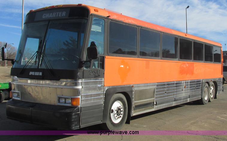 image for item J2326 1987 MCI transit bus