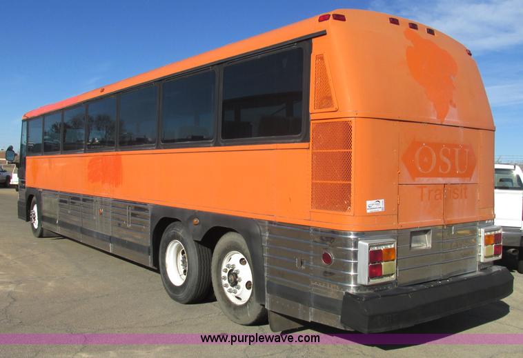 image for item J2326 1987 MCI transit bus