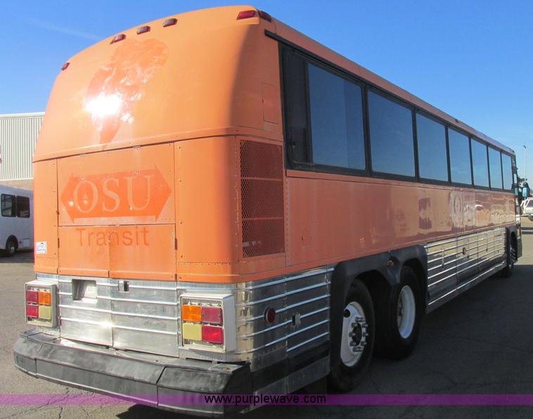 image for item J2326 1987 MCI transit bus