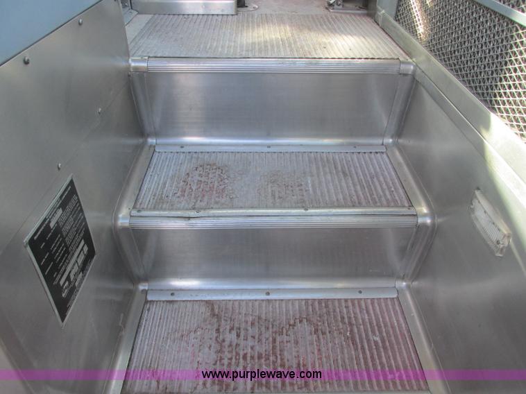 image for item J2326 1987 MCI transit bus