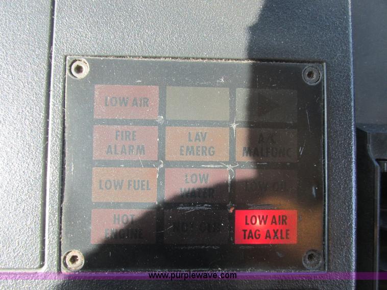 image for item J2326 1987 MCI transit bus