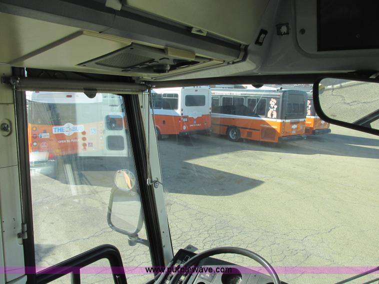 image for item J2326 1987 MCI transit bus