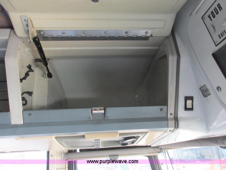 image for item J2326 1987 MCI transit bus