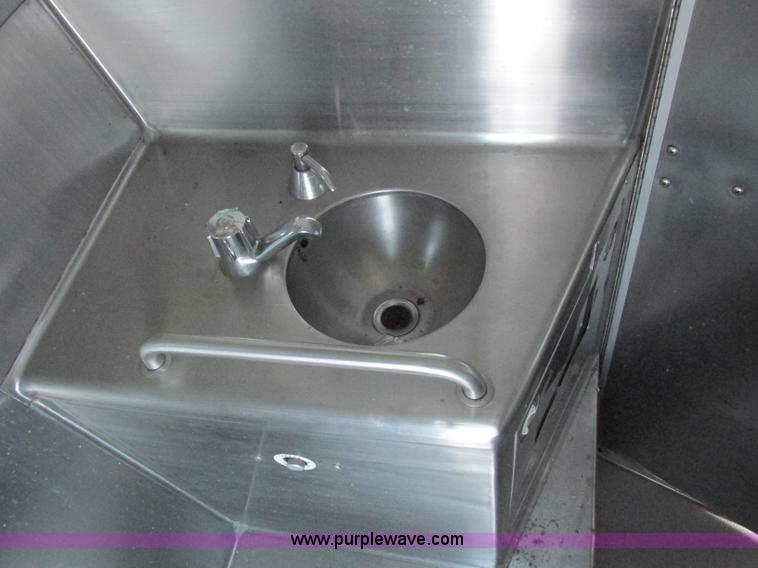 image for item J2326 1987 MCI transit bus