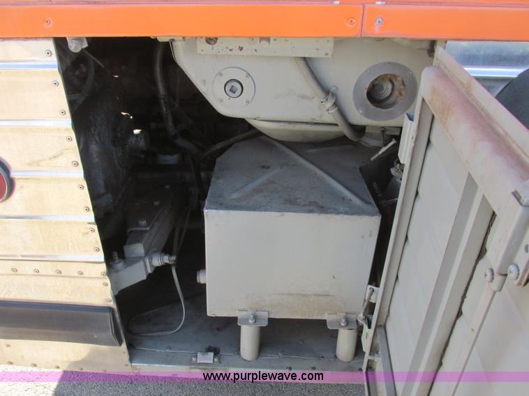 image for item J2326 1987 MCI transit bus