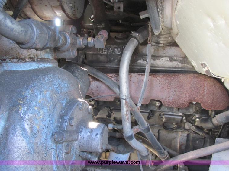 image for item J2326 1987 MCI transit bus