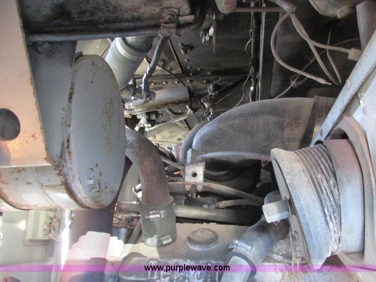 image for item J2326 1987 MCI transit bus