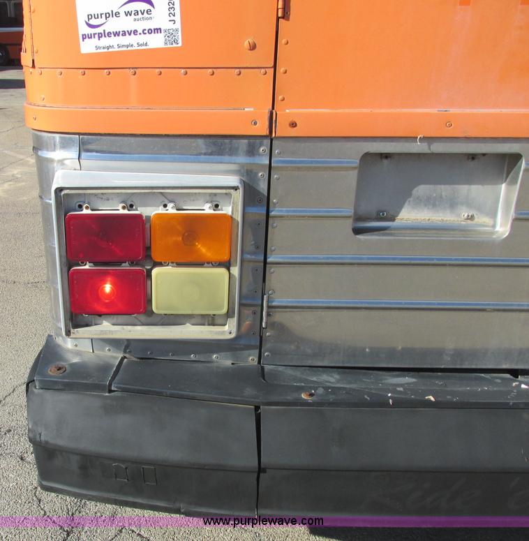 image for item J2326 1987 MCI transit bus