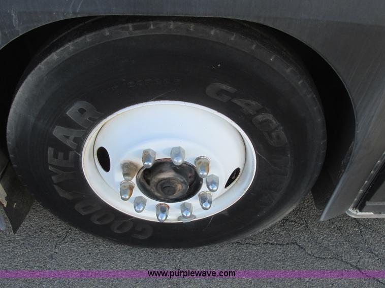 image for item J2326 1987 MCI transit bus