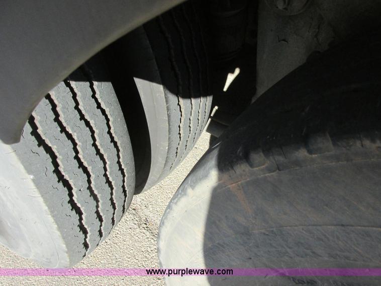 image for item J2326 1987 MCI transit bus