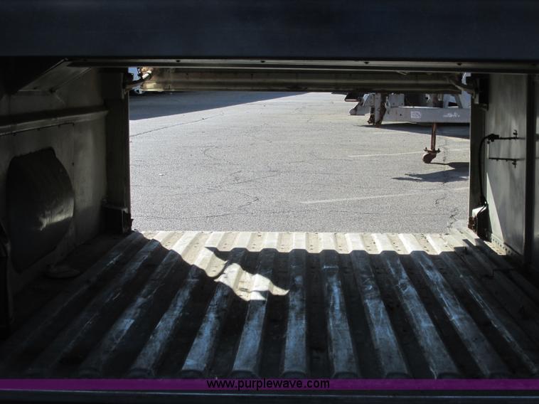 image for item J2326 1987 MCI transit bus